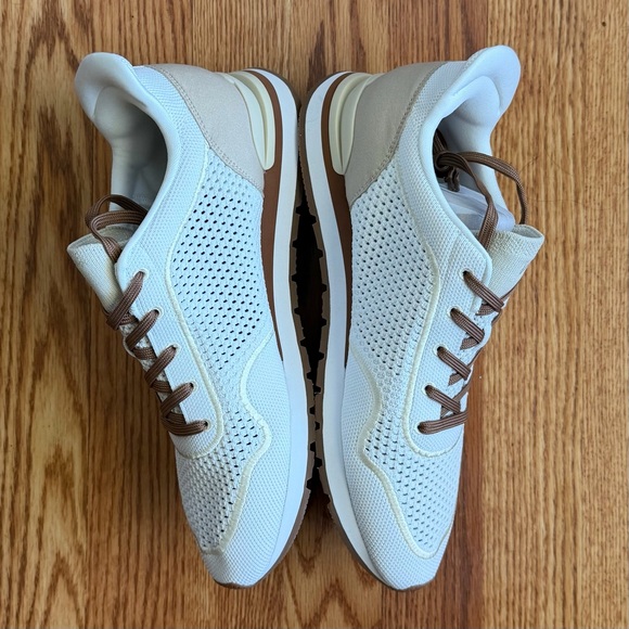 Vivaia Unisex Slip-On Mesh Sneakers (Allday) - Picture 6 of 8